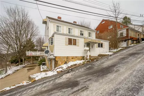 4457 4th St, Bethel Park, PA 15102