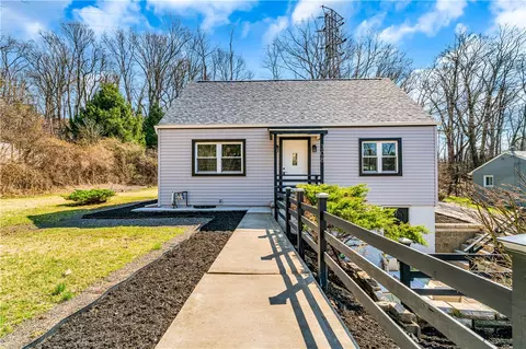 308 Edgewood Dr, Turtle Creek, PA 15145