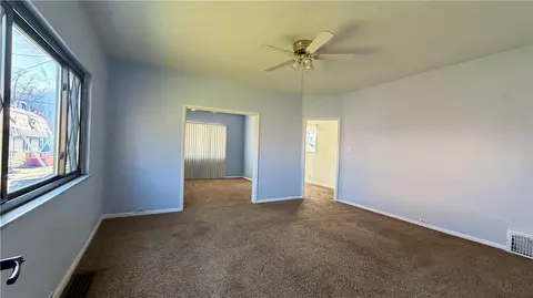 Living - 641 Garfield St, Springdale, PA 15144 photo 4 of 4