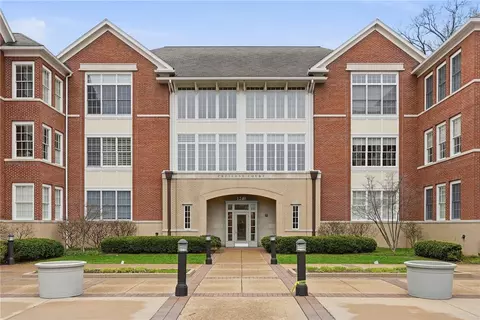 1240 Crescent Pl #2H, Pittsburgh, PA 15217