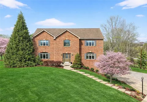 113 Blackmore Dr, Venetia, PA 15367