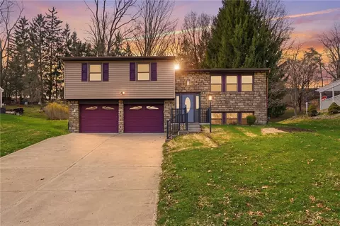 8225 E Van Buren Dr, Pittsburgh, PA 15237