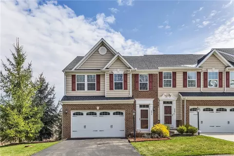 5270 Lantern Hill Ext, Pittsburgh, PA 15236