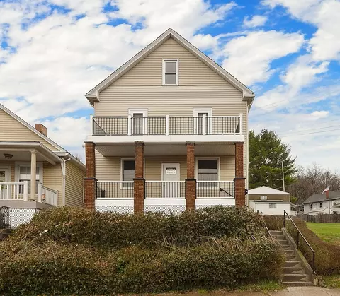 534 Pine St, Ambridge, PA 15003