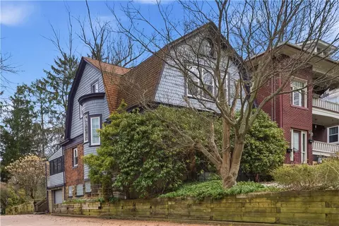 149 Lloyd Ave, Pittsburgh, PA 15218