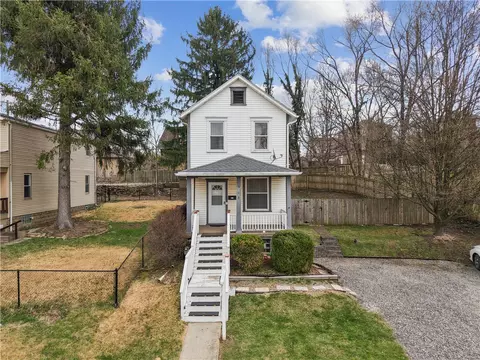 313 Delaware Ave, North Versailles, PA 15137