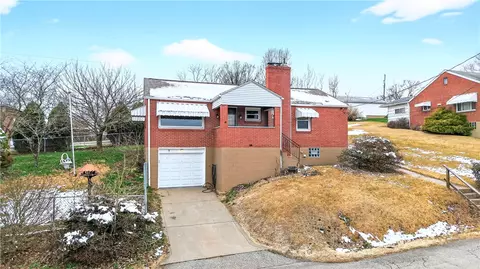 9 Lavonne Ave, Charleroi, PA 15022