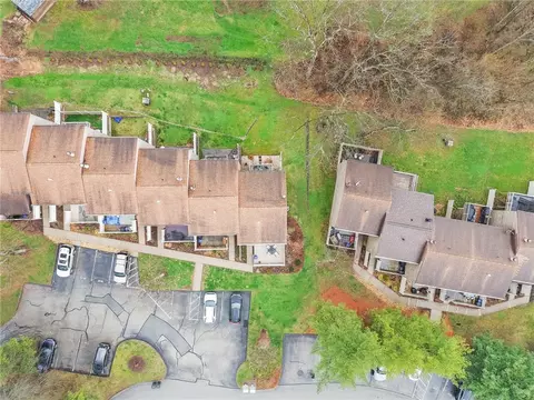 View/Area - 300 Williamsburg Ln, Export, PA 15632 photo 1 of 4