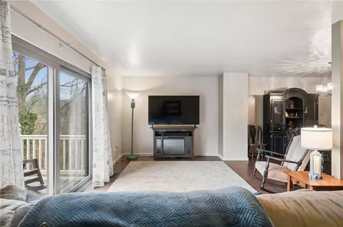 Living - 300 Williamsburg Ln, Export, PA 15632 photo 2 of 3