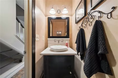 Bath - 300 Williamsburg Ln, Export, PA 15632 photo 1 of 4