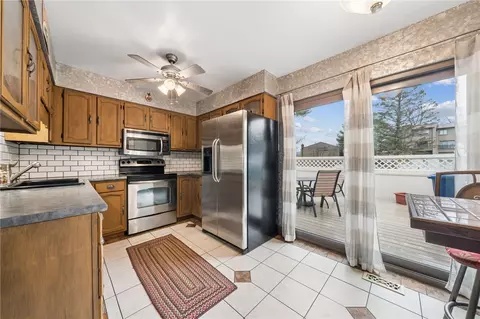 Kitchen - 300 Williamsburg Ln, Export, PA 15632 photo 1 of 4