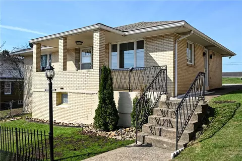 1055 Dennis Ave, Monessen, PA 15062
