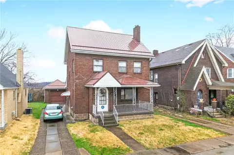 814 Liberty St, Duquesne, PA 15110
