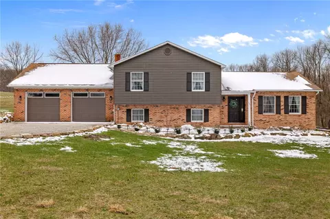 147 Fike Ln, Addison, PA 15411