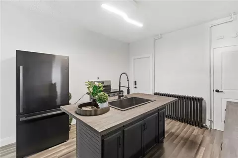 Kitchen - 2528 Beaver Ave, Monaca, PA 15061 photo 2 of 3