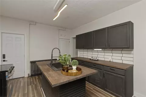 Kitchen - 2528 Beaver Ave, Monaca, PA 15061 photo 1 of 3