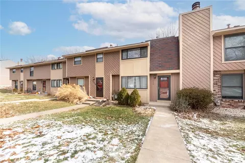 3106 Laurel Ridge Cir, Bridgeville, PA 15017