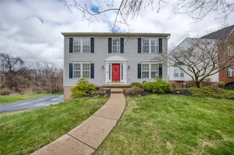7039 Highland Creek Dr, Bridgeville, PA 15017