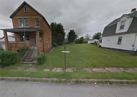 131 Wilker St, Aliquippa, PA 15001