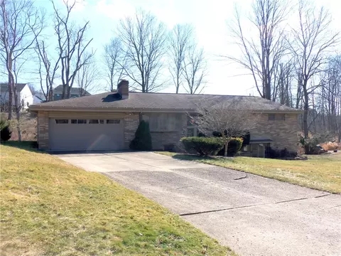 102 Marble Dr, Mcmurray, PA 15317