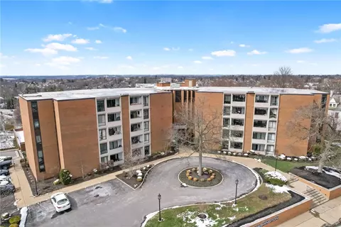 900 Washington Rd #106, Pittsburgh, PA 15228