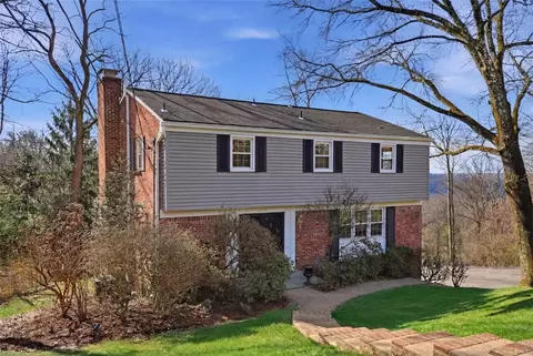 209 Grandview Dr S, Pittsburgh, PA 15215