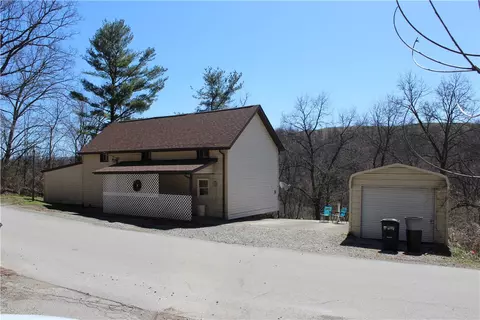 283 Duck Hollow Rd, Uniontown, PA 15401