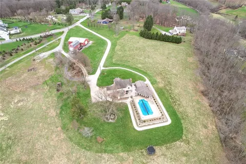 View/Area - 137 Pearce Rd, Mars, PA 16046 photo 2 of 6