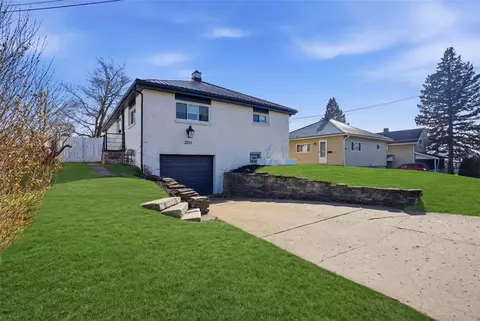 2833 Oak St, Bethel Park, PA 15102