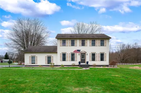 1340 Old Princeton Rd, New Castle, PA 16101