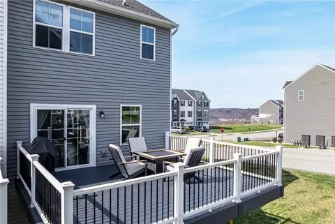 Exterior - 2013 Cade Dr, Monaca, PA 15061 photo 4 of 5