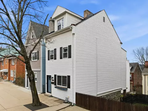 5133 Holmes, Pittsburgh, PA 15201