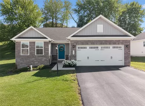 355 Nelson Dr, Monroeville, PA 15146