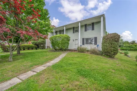 213-215 Arlington Ave, North Versailles, PA 15137