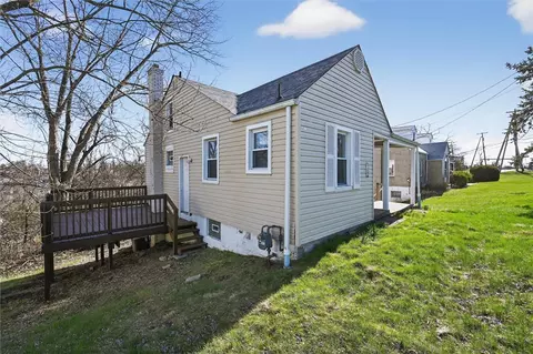 314 Fort Couch Rd, Pittsburgh, PA 15241