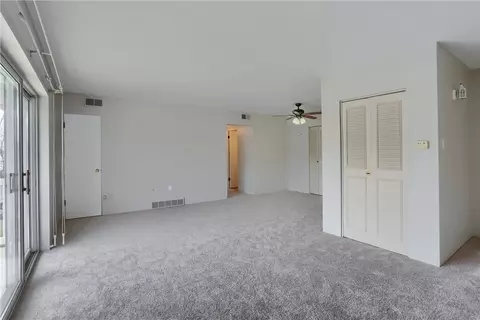 220 Coraopolis Rd #10, Coraopolis, PA 15108 photo 5