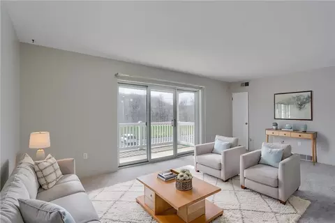 220 Coraopolis Rd #10, Coraopolis, PA 15108 photo 4