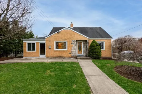 120 Mildred Ln, Glenshaw, PA 15116
