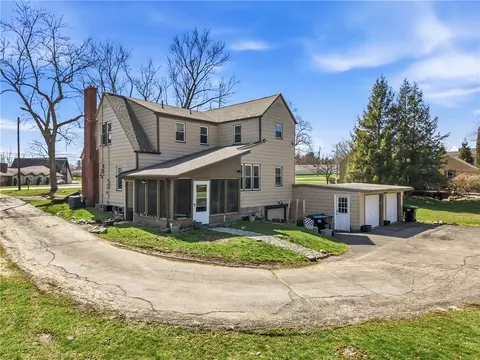 5143 E State St, Hermitage, PA 16148 photo 2