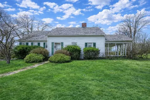 160 Maus Dr, Irwin, PA 15642