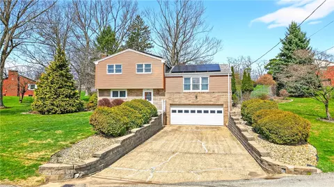 434 Elmhurst Dr, Rostraver, PA 15012