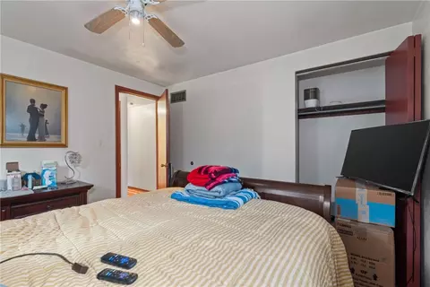 Bedroom - 124 Preston Dr, Braddock, PA 15104 photo 3 of 3