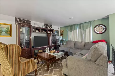 Living - 124 Preston Dr, Braddock, PA 15104 photo 1 of 2