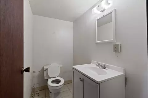 Bath - 124 Preston Dr, Braddock, PA 15104 photo 2 of 2