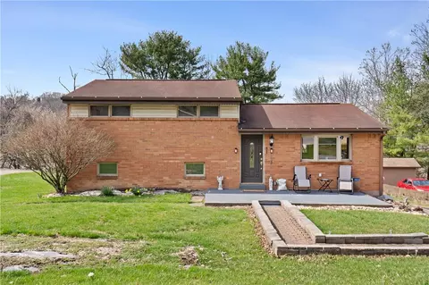 115 Rene Dr, Glenshaw, PA 15116