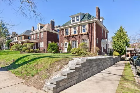 6673 Kinsman Rd, Pittsburgh, PA 15217