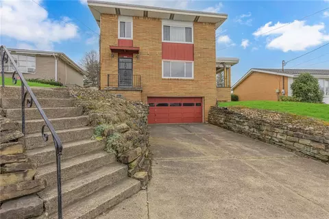 2919 Pioneer Ave, Pittsburgh, PA 15226