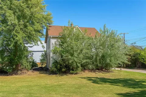 2713 Wilson St, Latrobe, PA 15650