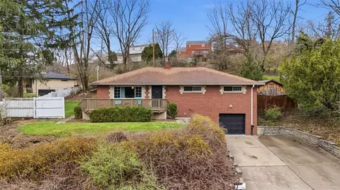 2386 Crestview Rd, Pittsburgh, PA 15216