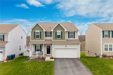 313 Everest Cir, Houston, PA 15342